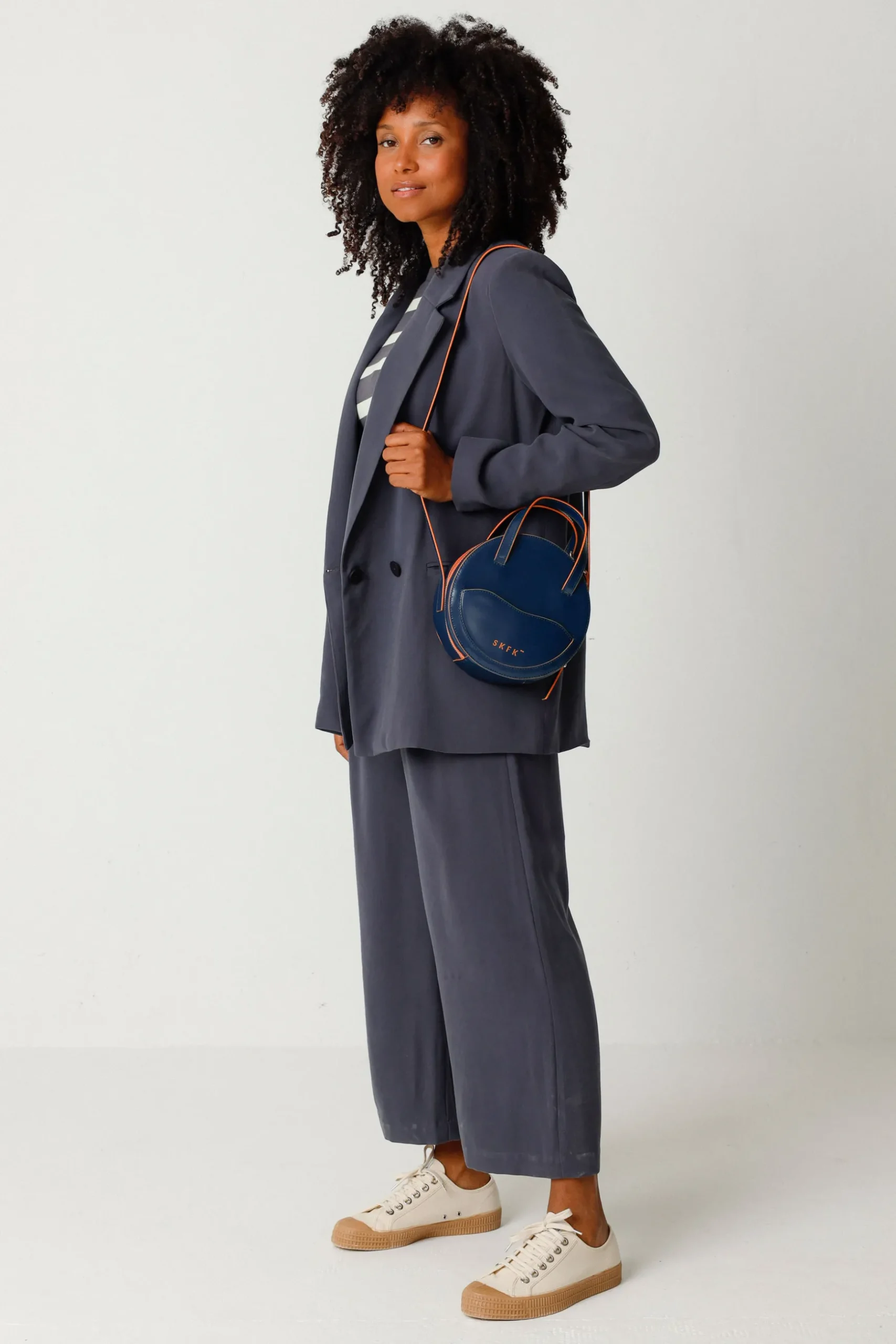 SKFK BOLSO RODO AZUL MARINO Online