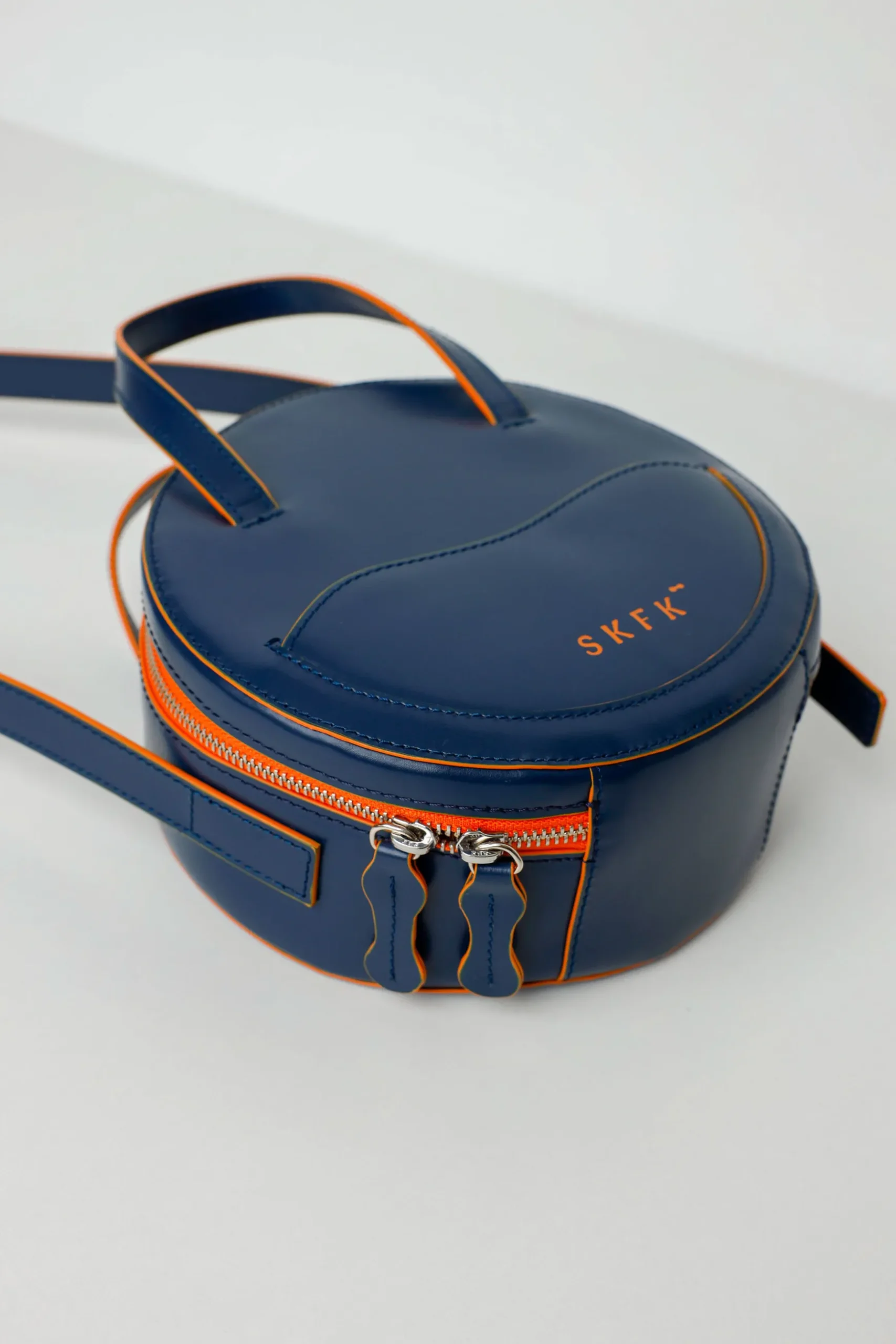 SKFK BOLSO RODO AZUL MARINO Online